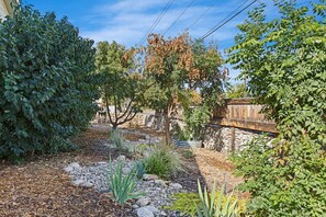 Property grounds - Boise BnB`s Beach House with hot tub (Boise)