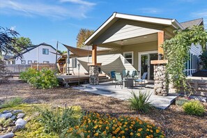 Terrace/patio - Boise BnB`s Beach House with hot tub (Boise)