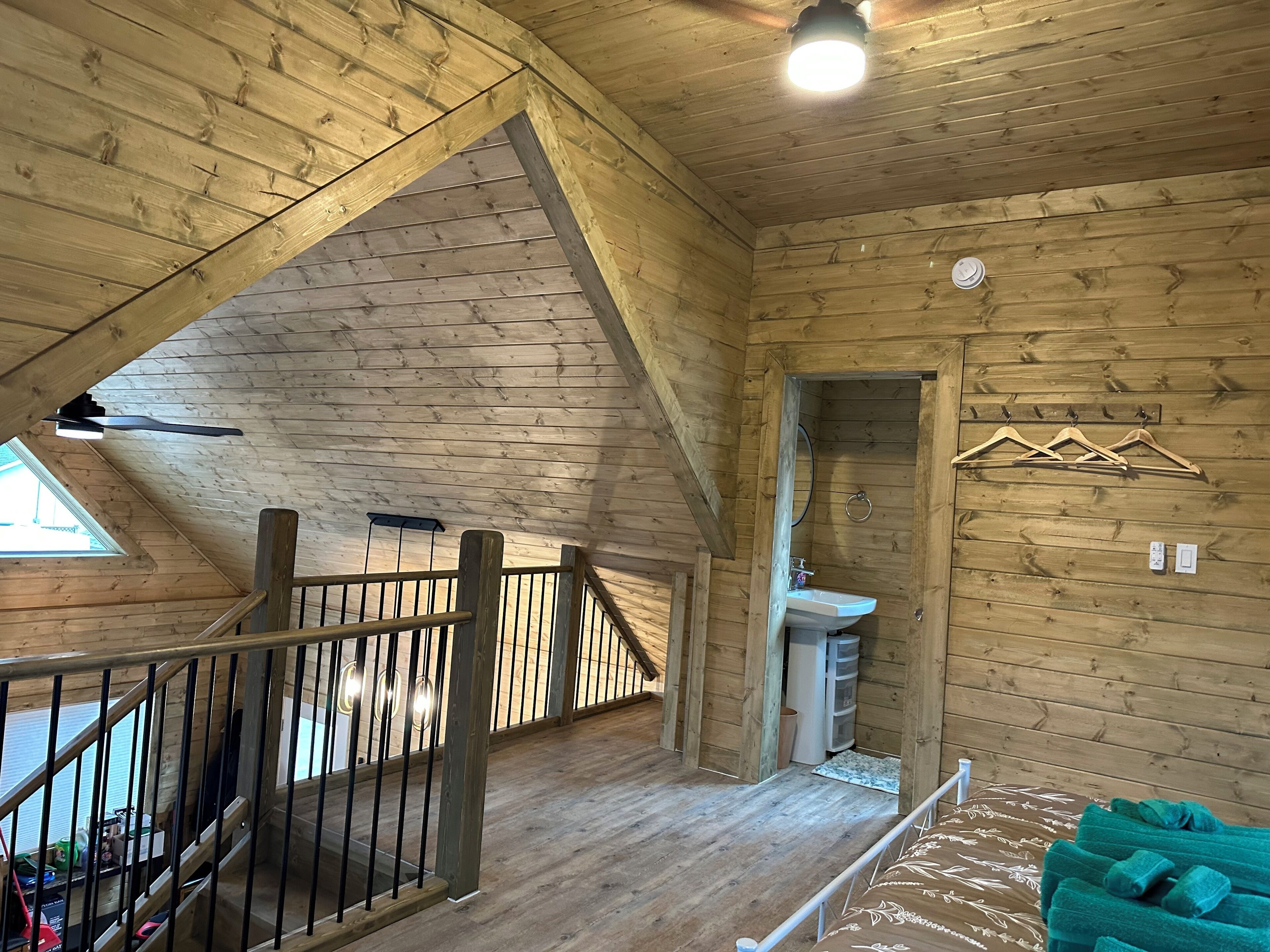 Bügeleisen/Bügelbrett, kostenloses WLAN, Bettwäsche