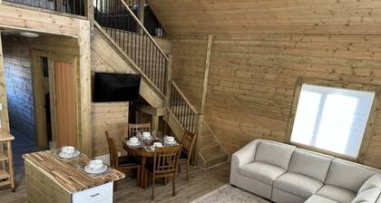 Kabin Life with Keesca Kabin. Relax after a day of sightseeing in the Rockies.