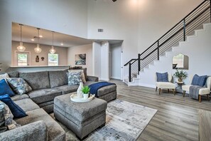 Fernseher, Tischfußball