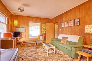 Smart-TV, musikkbibliotek og stereoanlegg