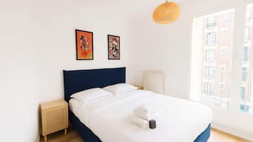 Fer et planche Ă repasser, Wi-Fi, draps fournis