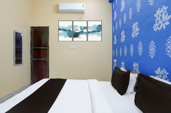 Shared Dormitory, Air conditioning | Hypo-allergenic bedding, desk, soundproofing, free WiFi