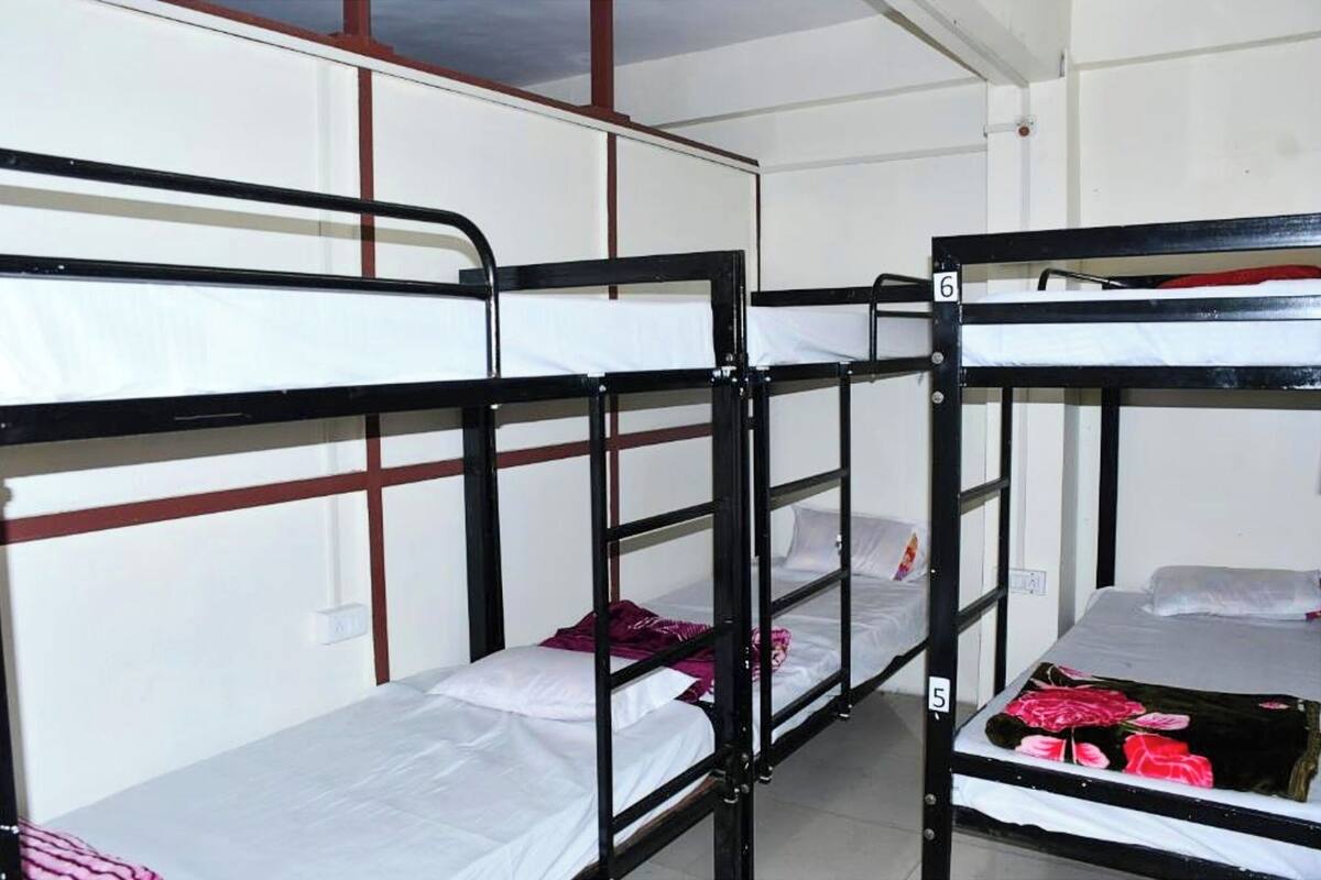 Shared Dormitory, Air conditioning | Hypo-allergenic bedding, desk, soundproofing, free WiFi