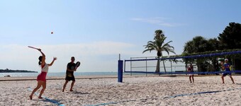 Beachfront Oasis in St. Pete | Near Fort De Soto & Marina Fun | Pet Friendly