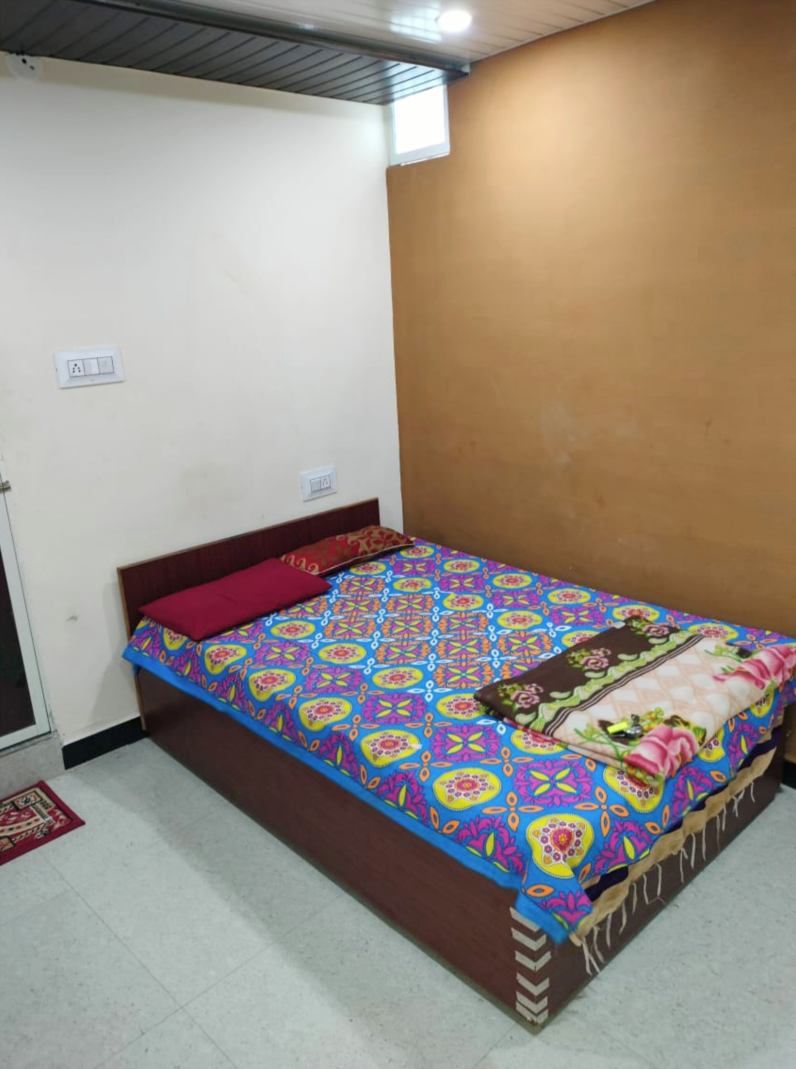 Standard Double Room, Air conditioning | Hypo-allergenic bedding, desk, soundproofing, free WiFi