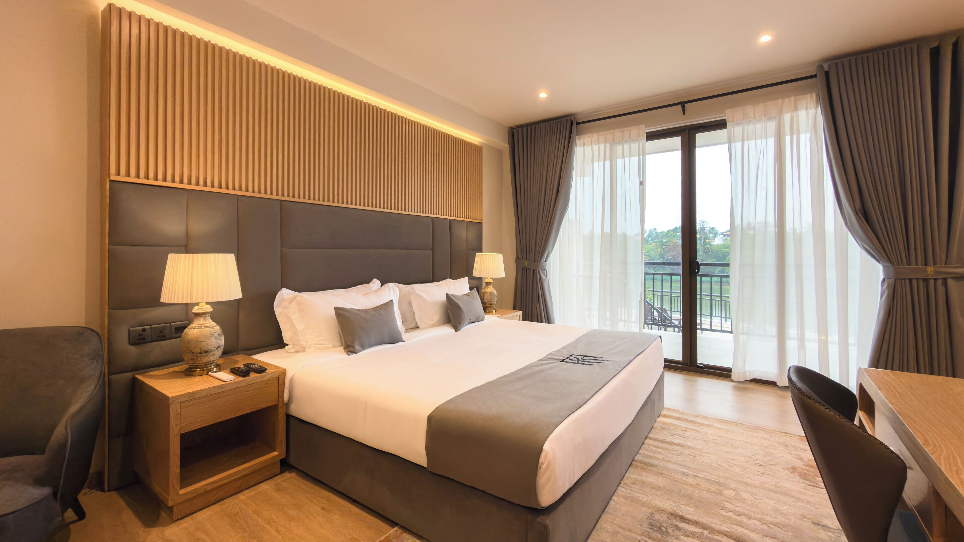 Frette Italian sheets, premium bedding, in-room safe