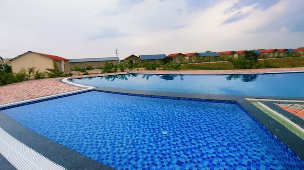 Piscina a l'aire lliure