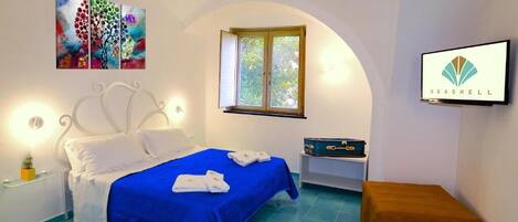 1 chambre, coffres-forts dans les chambres, bureau