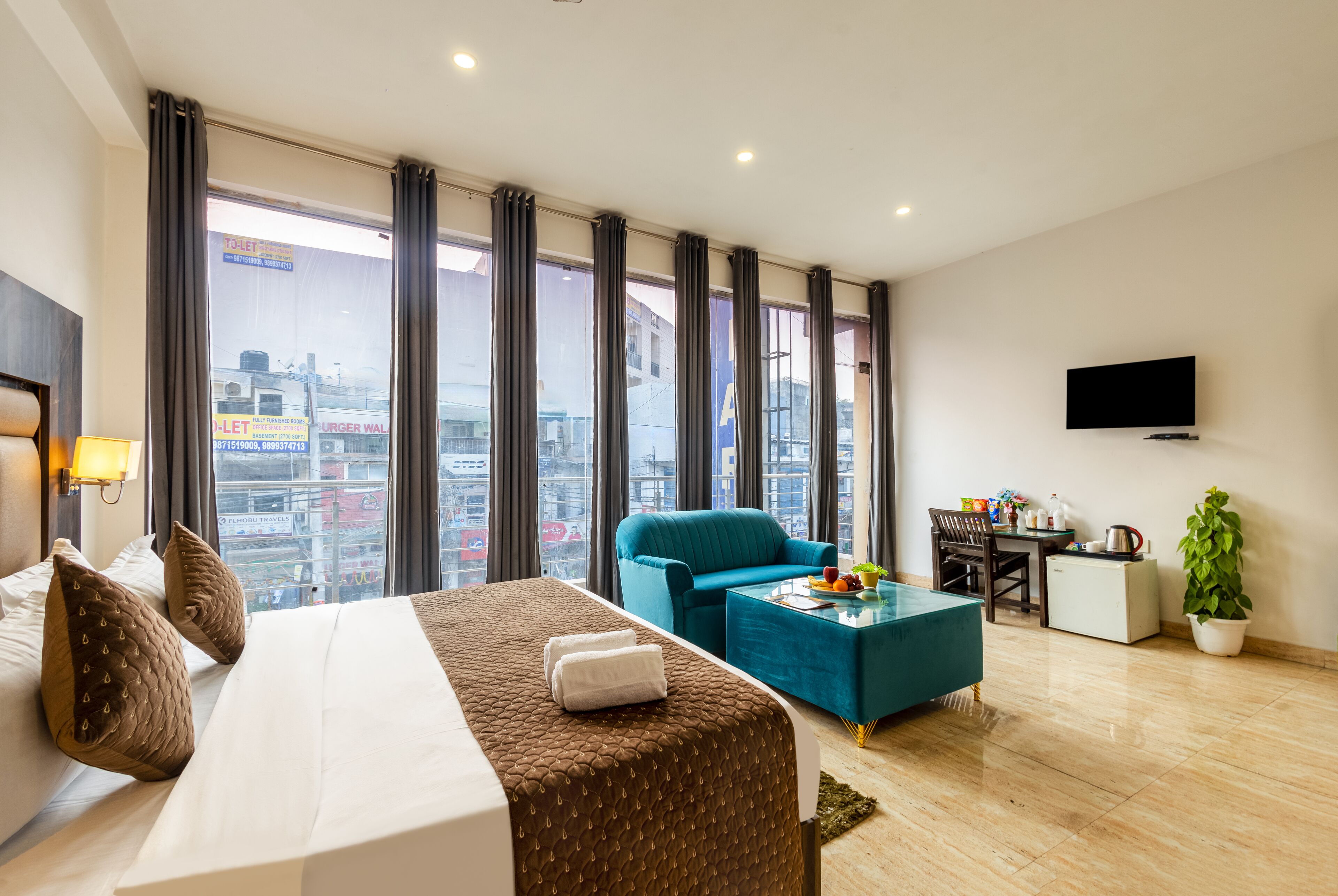 Superior Double Room | Premium bedding, in-room safe, desk, laptop workspace