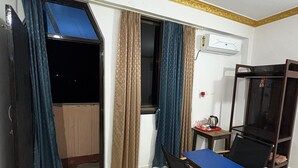 Deluxe Room, City View - Anand Homestay Bihar (Gaya)
