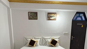 Deluxe Room, City View - Anand Homestay Bihar (Gaya)