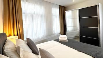 2 bedrooms, iron/ironing board, WiFi, bed sheets