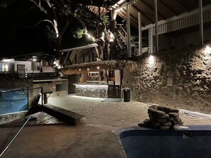 Property grounds - Mid Unit Stay | Queen Size Bed | Near Beach Access (Palmiste)