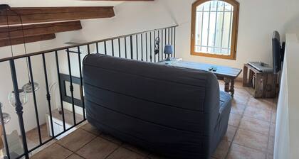 Ideal villa between beach and village