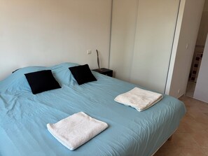 4 Schlafzimmer, Bügeleisen/Bügelbrett, Reisekinderbett, kostenloses WLAN