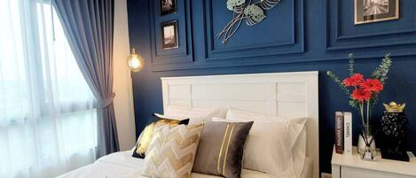 1 bedroom, iron/ironing board, internet, bed sheets