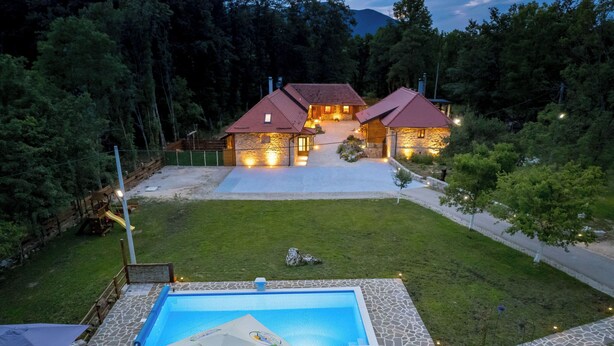 A heated pool - Relax Lika by Interhome (Gračac)