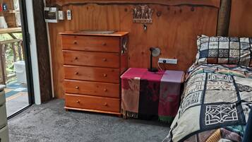 1 habitación y caja de seguridad en la habitación