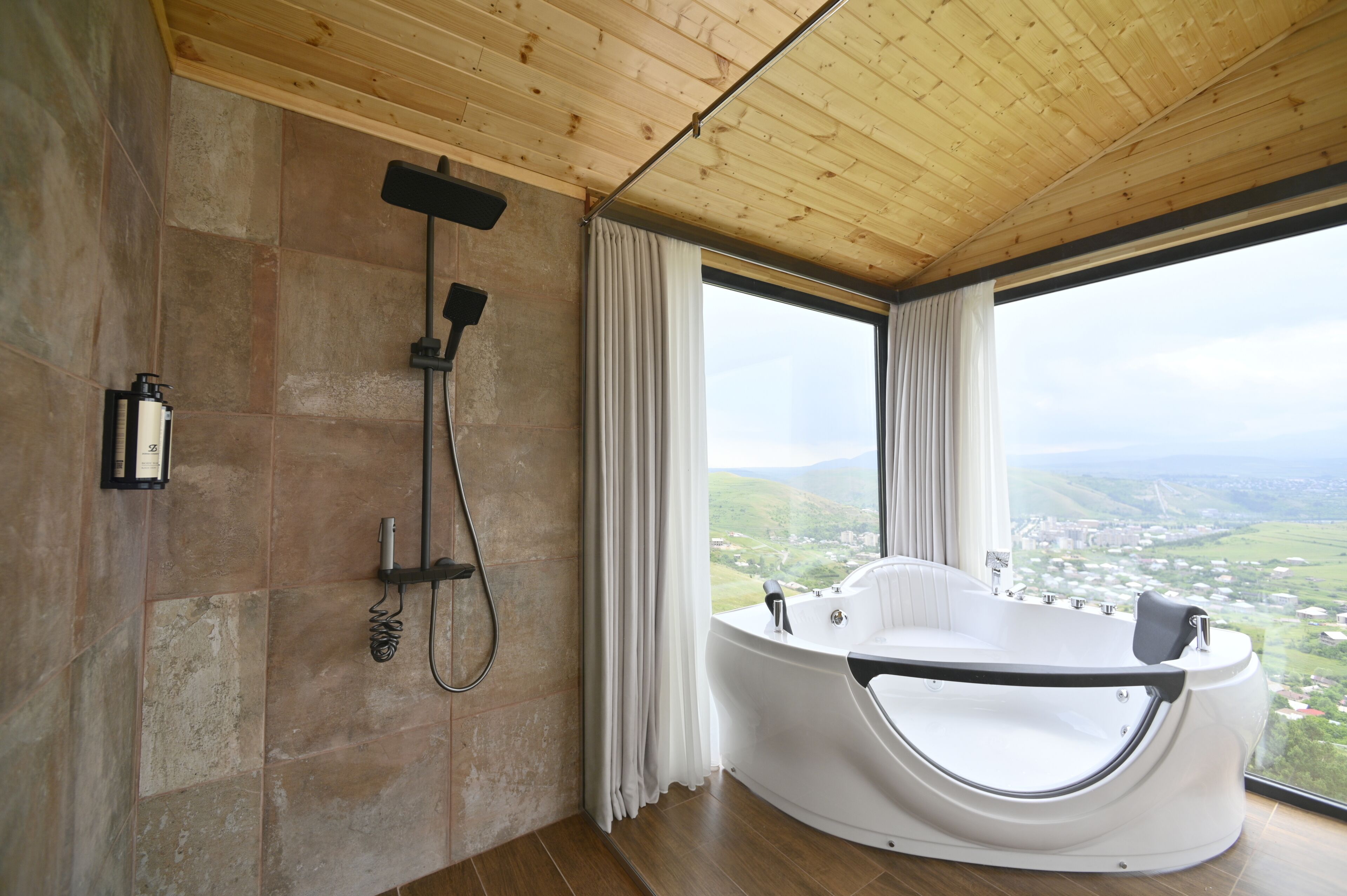 Chalet, Mountain View | Blackout curtains, soundproofing, iron/ironing board, free WiFi