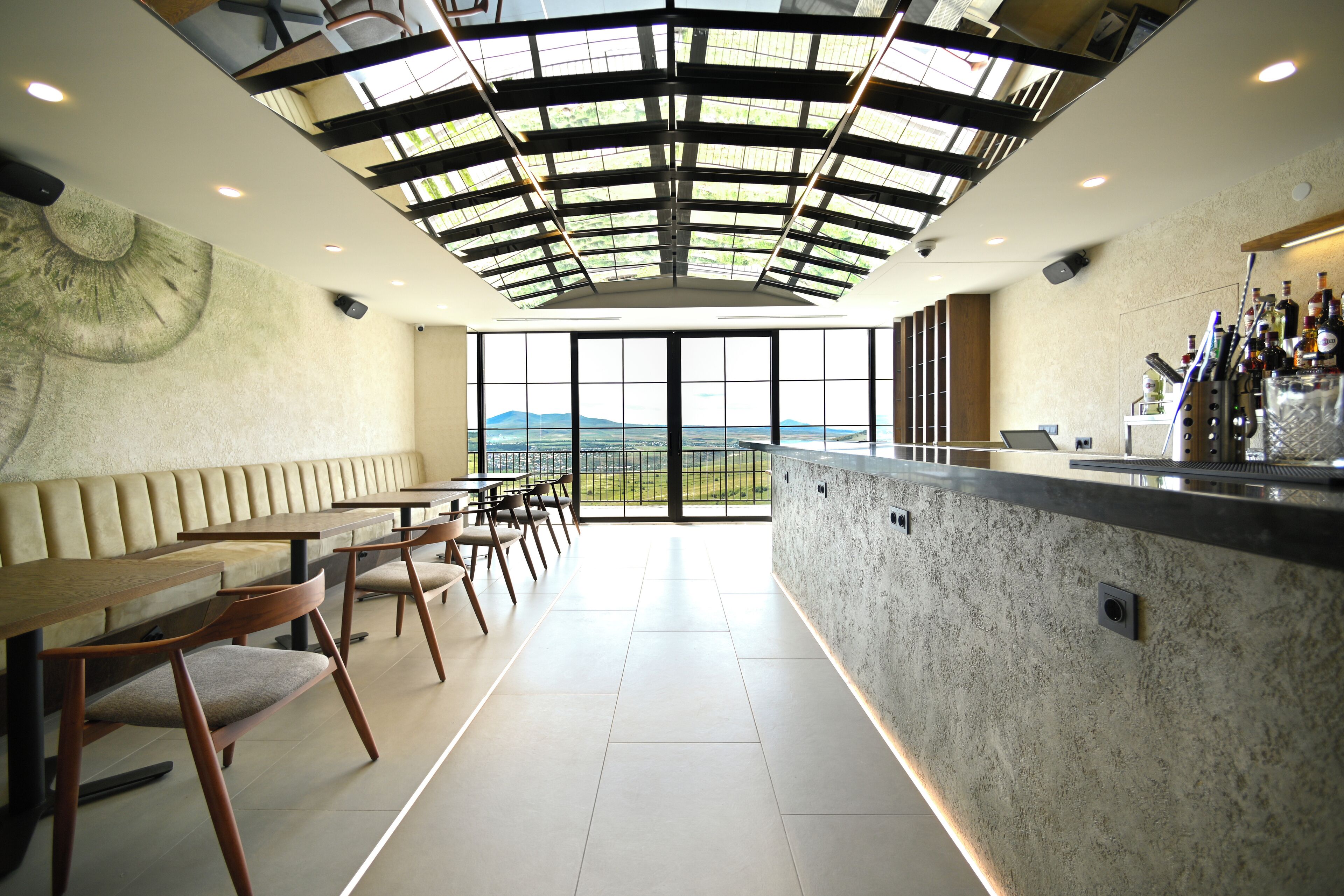 Cocktail bar