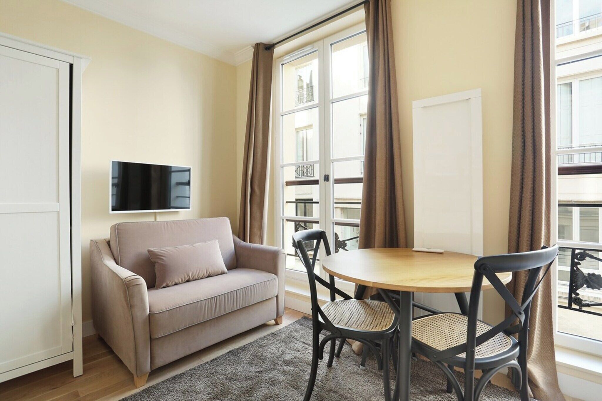 TV connectée, espaces bureaux