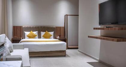 Royal Palace Compound - Al Mounsiah