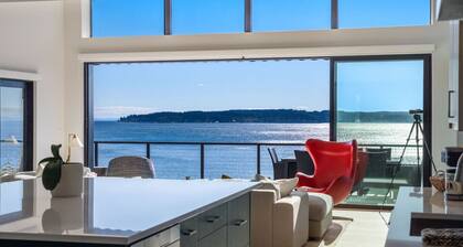 The Shoreside Serenity Retreat at Indianola Beach