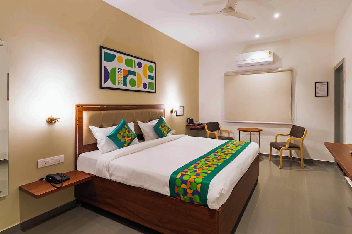 Doppia Deluxe | Una scrivania, ferro/asse da stiro