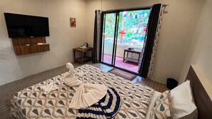 Double Room with Pool View | Free WiFi - Zulley Eco Resort (Morjim)