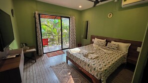Double or Twin Room with Balcony | Free WiFi - Zulley Eco Resort (Morjim)