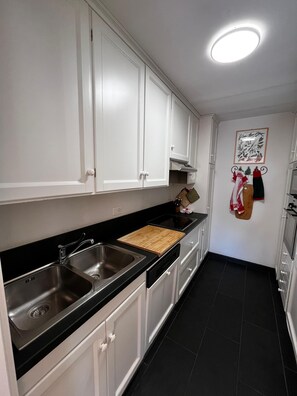 Four, plaque de cuisson, lave-vaisselle