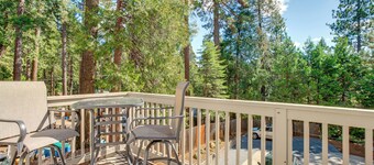 Hot Tub & Game Room: Luxe Cabin, Day Trip to Tahoe