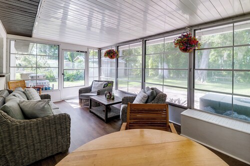 Bring Your Boat! Canal-Front Tavares Home w/ Dock