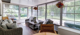 Bring Your Boat! Canal-Front Tavares Home w/ Dock