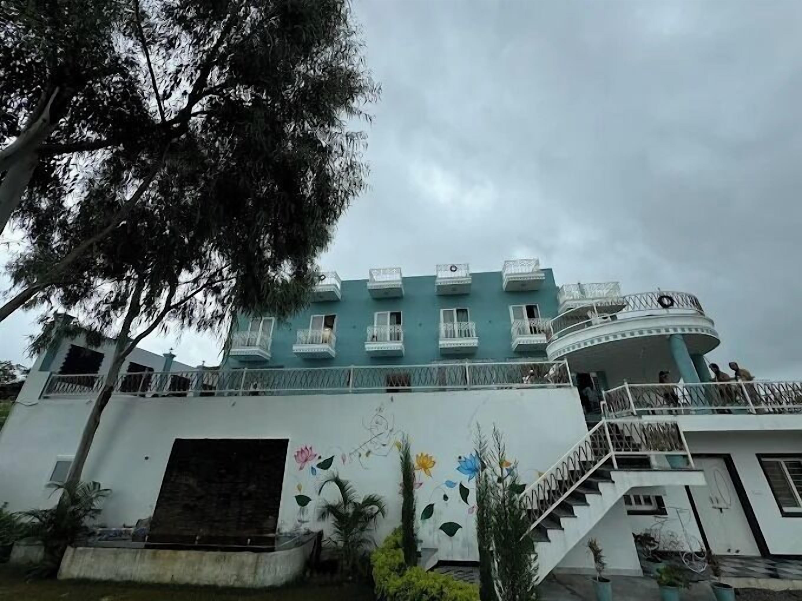 واجهة المنشأة