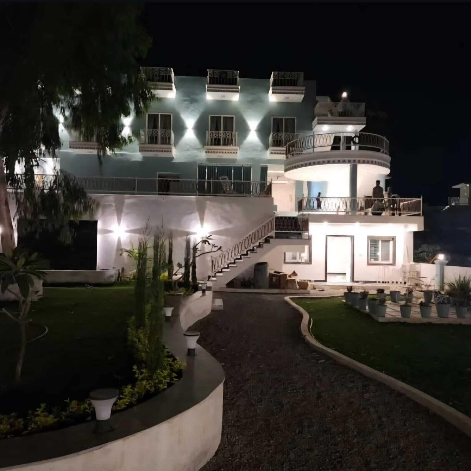 واجهة المنشأة