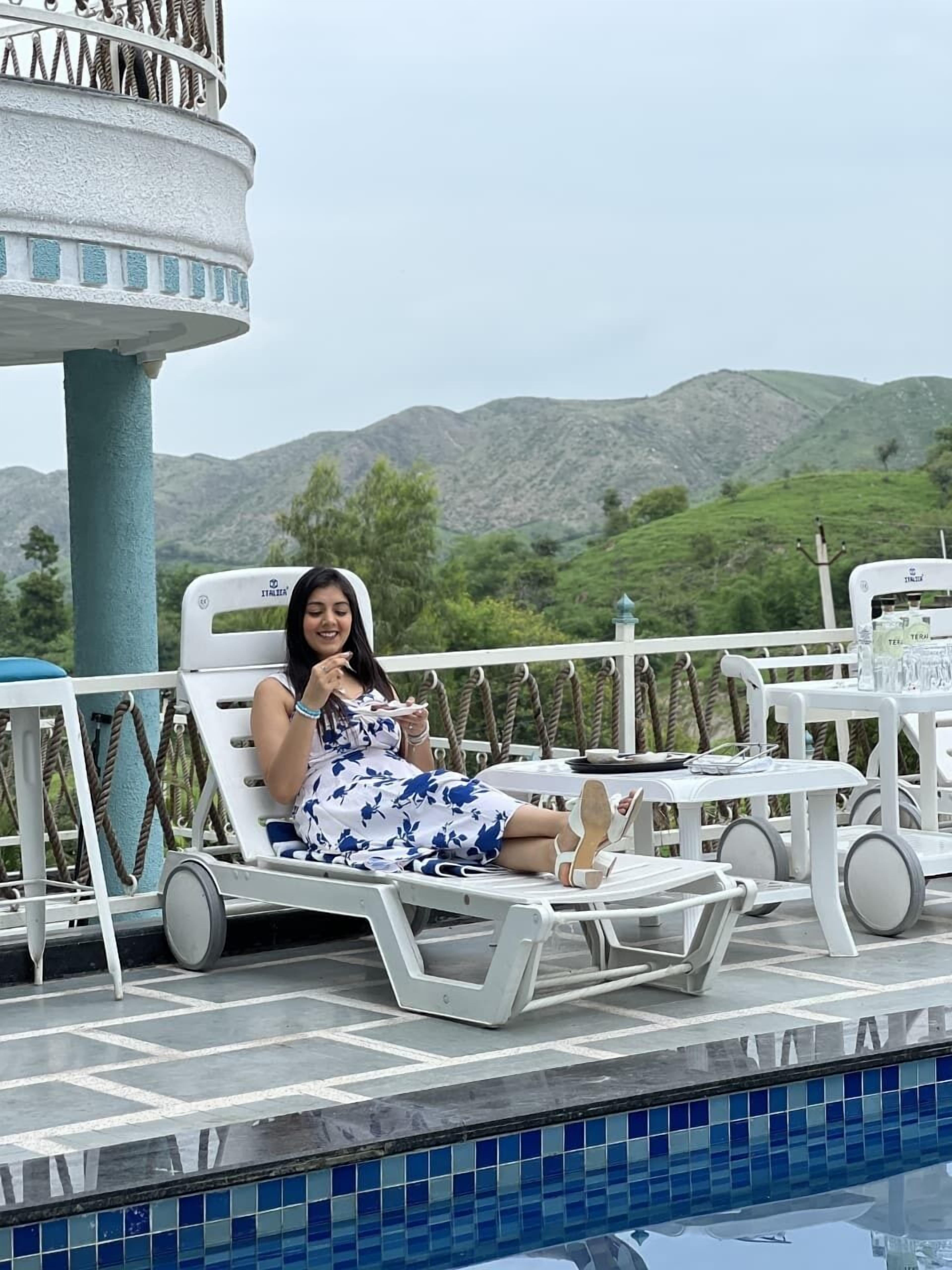 حمّام سباحة خارجي