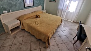 Double or Twin Room, Courtyard View - La Maison du Port (Lazise)