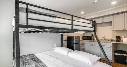 See the Manatees! Homosassa Studio 2 Mi to River