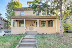 Exterior - 2 Mi to Dtwn! Walkable Minneapolis Apt w/ Deck (Minneapolis)