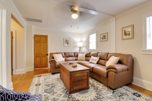 Steps to Downtown! Family Home in Historic Edenton