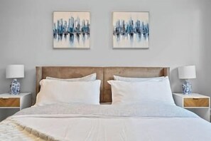 4 slaapkamers, een strijkplank/strijkijzer, wifi, beddengoed