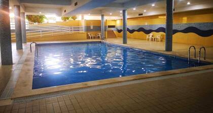 3 pax condominium apartment - outdoor and indoor pool, tennis court and gym