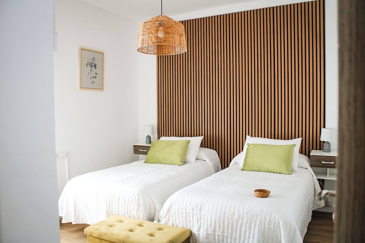 Twin Room | Free WiFi