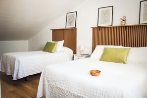 Deluxe Triple Room | Free WiFi