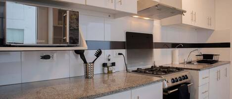 Fridge, microwave, oven, stovetop