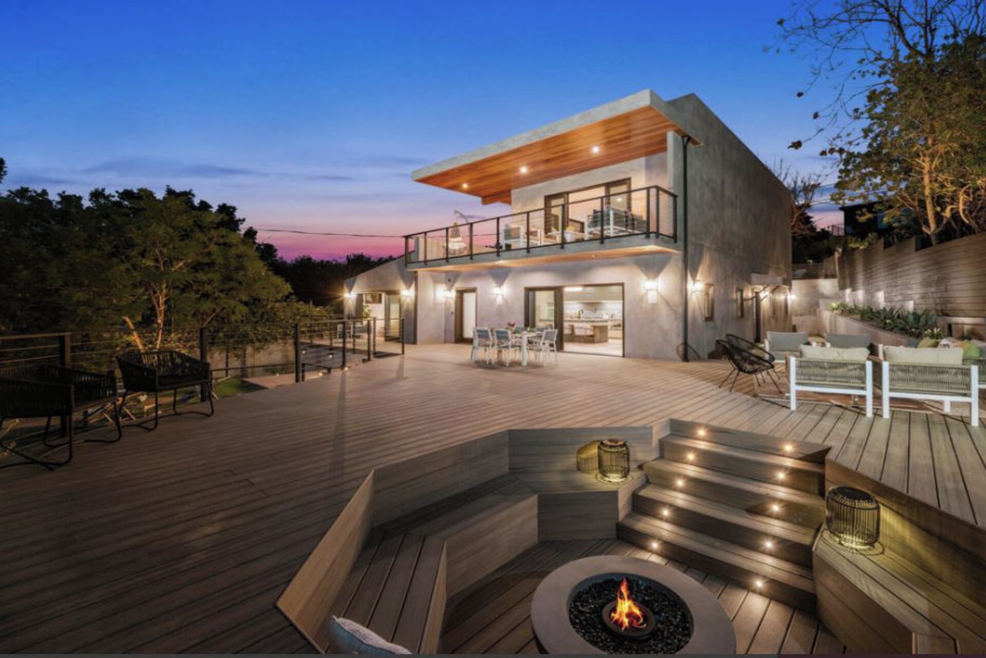 ลานระเบียง/นอกชาน