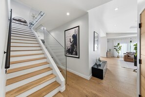 Luxury House, Multiple Beds, Hot Tub, Mountain View (Farley Court) | Interior - Farley Court - Stylish Hillside Residence With Stunning Views (Studio City)